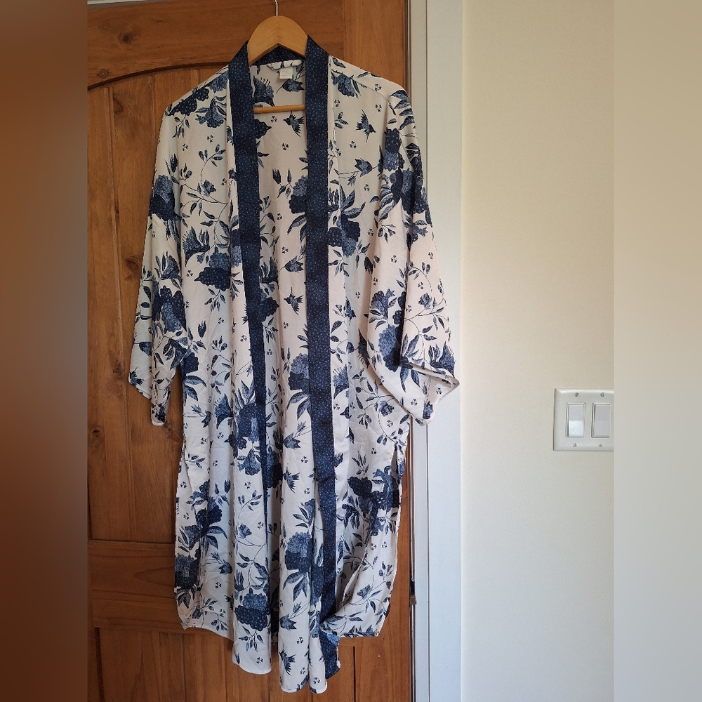 H&M Floral Kimono with Navy Accents